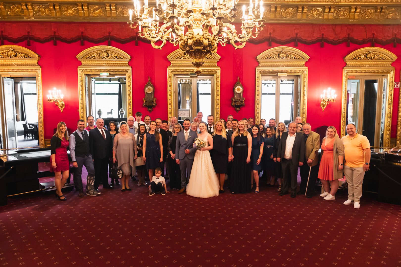 Gruppenbild bei Standesamtlicher Hochzeit